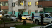 В Якутске 4-х летний малыш остался без присмотра и выпал из окна