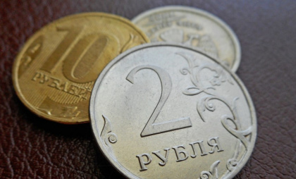 Единое пособие 2025: какие доходы учитываются, если муж не отец ребенка?