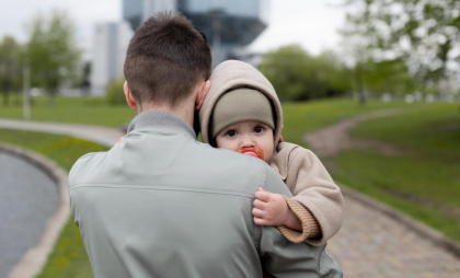 Отпуск по уходу за ребенком для отца: сроки и выплаты в 2026 году - что надо знать