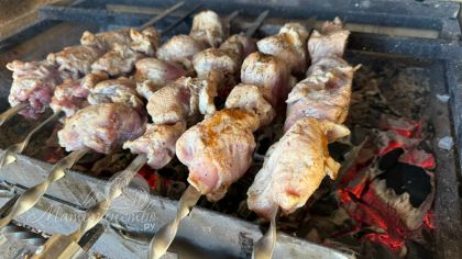 Названо самое безопасное мясо для шашлыков: вот почему диетологи твердят о нем