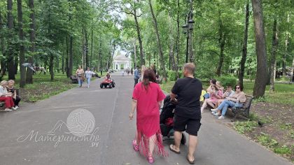 «Я лучше знаю, как тебе жить»: 5 воспитательных ошибок, которые ломают личность — их нужно знать каждой маме