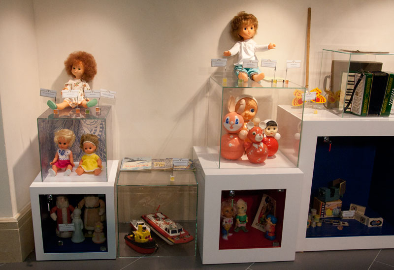 Советские куклы и неваляшки