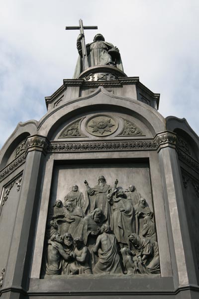 Памятник святому князю Владимиру в Киеве