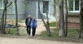 50 лет вместе — и деньги от государства: какие выплаты получают долгоживущие супруги