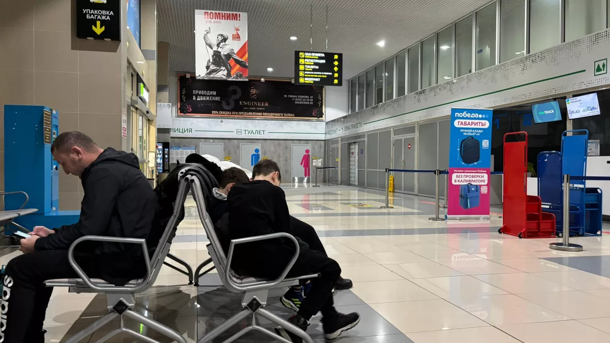 Брать чемоданы в отпуск больше не модно: хитрые туристы придумали, как взять больше вещей, но не платить за багаж