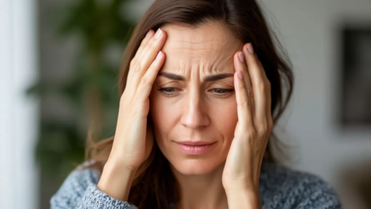 Без иголок, затрат и косметологов : возвращаю гладкий лоб за пять минут в день – 3 простых шага