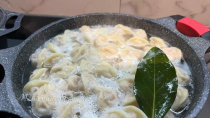 Гастроэнтеролог назвал тех, кому категорически нельзя пельмени